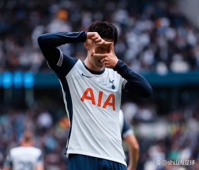 英超选手发挥出色，荣膺最佳MVP的简单介绍