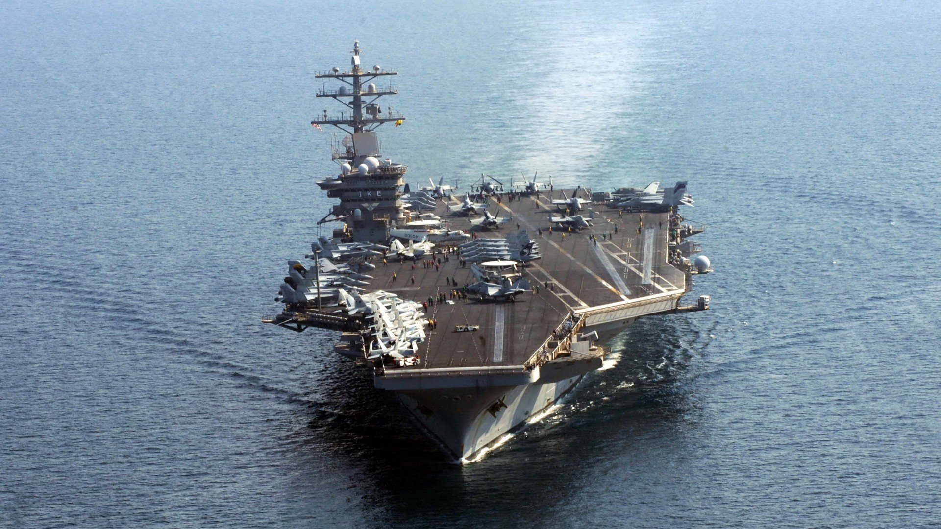 跨界风暴，深圳队篮球狂胜公牛，库里F1街道赛独占鳌头